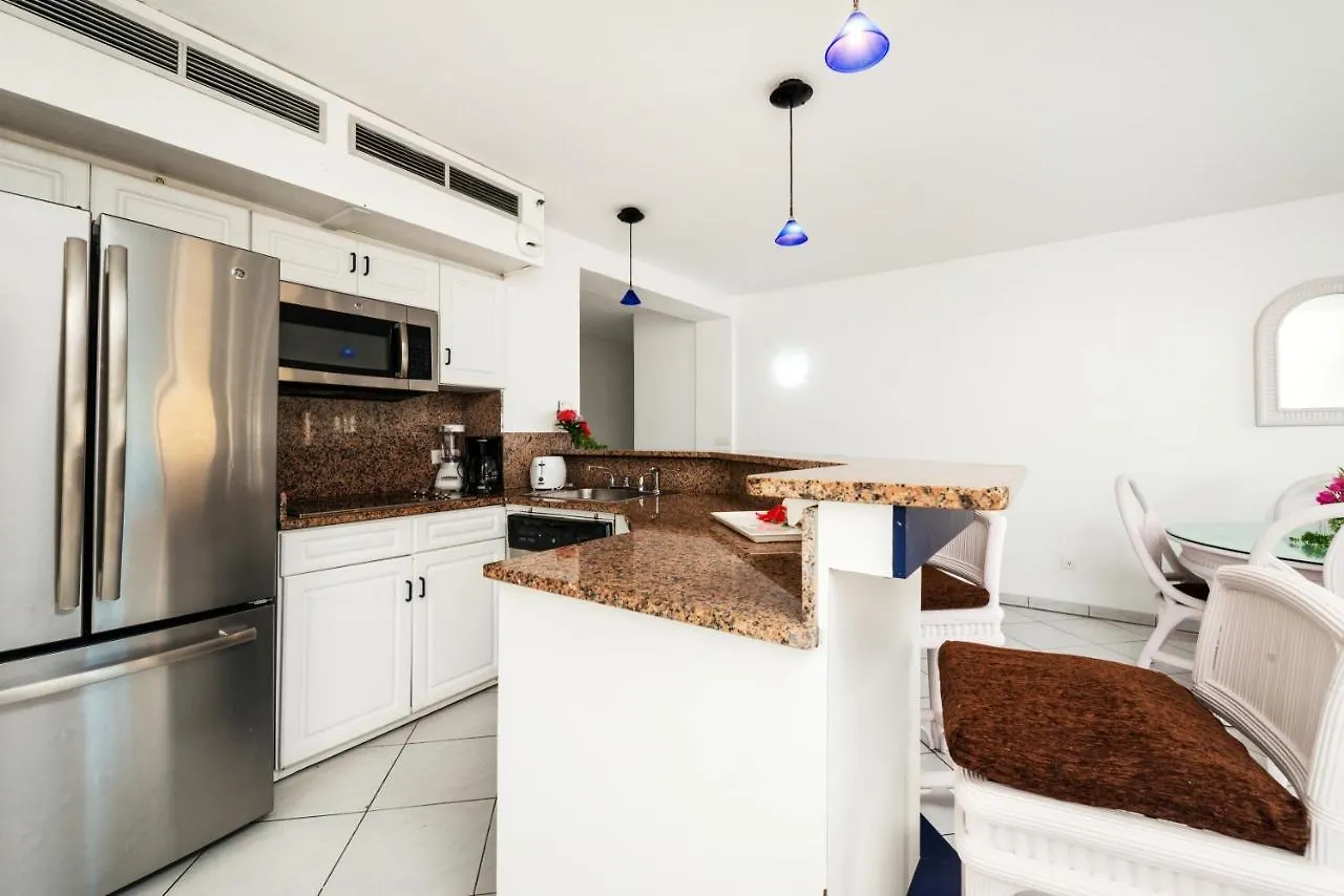 Charming Apartment In Lowlands With Shared Pool 87 M²